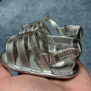 Baby sandals. Adorable!!!!